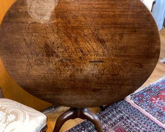  Tilt Top Round Tea Table 