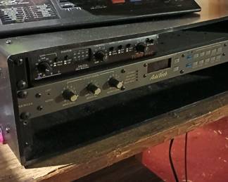 Yamaha Digital Sequence Recorder - QX 21, Peavey AddVerb II Digital Stereo Reverb/Delay Processor, ART Tube Pac Profesional Tube Preamplifier / Compressor 

