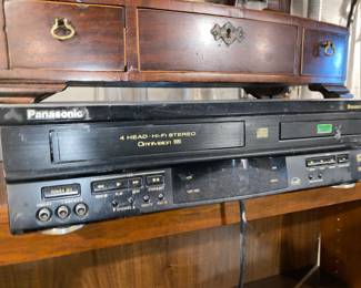 Panasonic VCR/DVD Player - PV-D4732