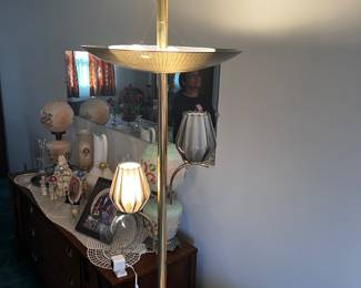 SOLD- Vintage floor lamp: 3 bulb Varying brightness, 