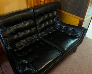 SOLD-Vintage vinyl love seat- $50