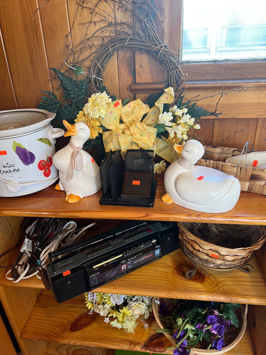 Southern Belles Estate Sales in Bristol, TN starts on 12/15/2023