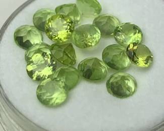 Mulitple Peridot Round Cut