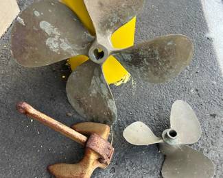 FTH390- Vintage Roloff Mfg Corp Anchor & Metal Ship Propellers