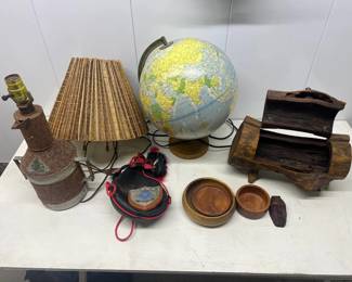 FTH287- Assorted Vintage Decor