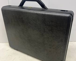 FTH297- Vintage Samsonite Briefcase
