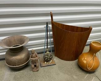 FTH254 Brass Spittoon, Ipu Heke, Metal Vessel & More!