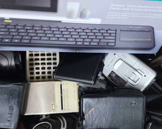 FTH427 - Mystery Lot Calculators And More