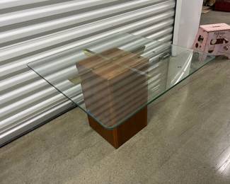 FTH458- Mid Century Modern Pedestal Base With Glass Top