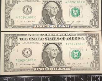 FTH414 - US Dollar One-Dollar Bill Sequential Serial Numbers (2) 