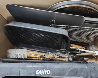 FTH041 - Mystery Lot Kitchenware