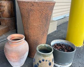 FTH388- Pottery Planter Vase