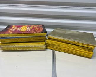 FTH062- Assorted National Geographic Magazines