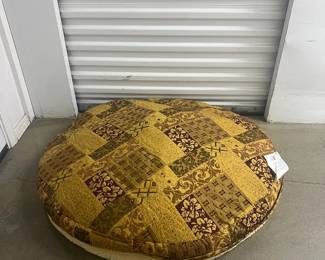 FTH025- Kirkland Pet Bed