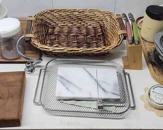 FTH174 - Assorted Kitchenware