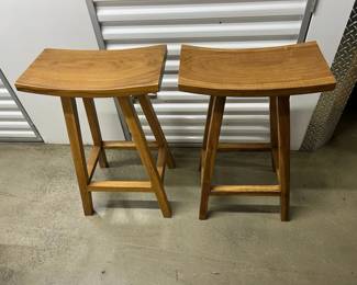 FTH168- (2) Wooden Bar Stools