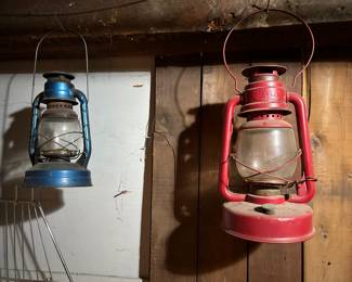 Dietz Little Wizard Oil Lantern Blue, Antique Warren Stamping Co. Sta-Lit Lantern Warren OH