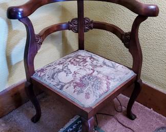 Antique mahogany corner chair
