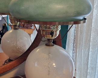 Vintage Opalescent Hurricane Table Lamp