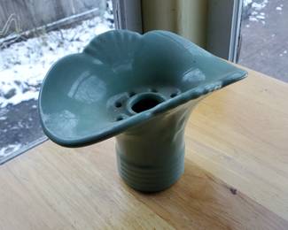 vintage Abingdon USA pottery  frog vase