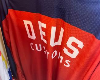 Deus customs.