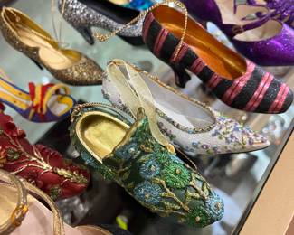 Brooklyn museum collection from the metropolitan museum of art. These ornaments are the cutest thing I’ve ever seen.