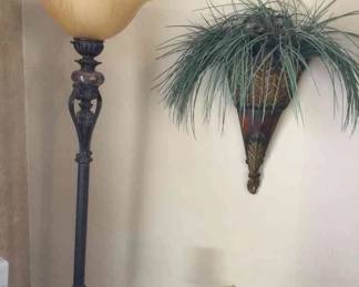 Lamp And Decor 