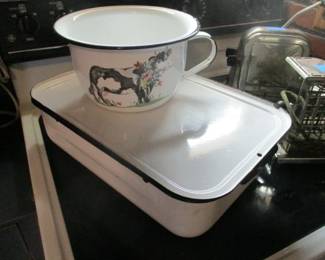 Vintage Porcelain Pans 