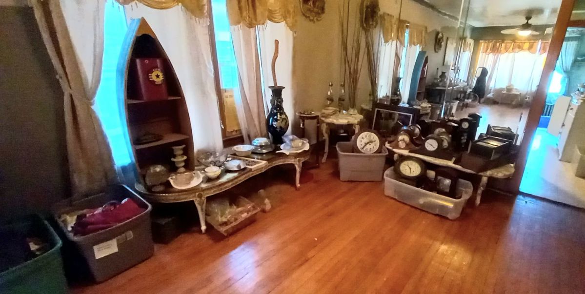 PACKED Berwyn Home Revisit Come Dig Again!... starts on 12/16/2023