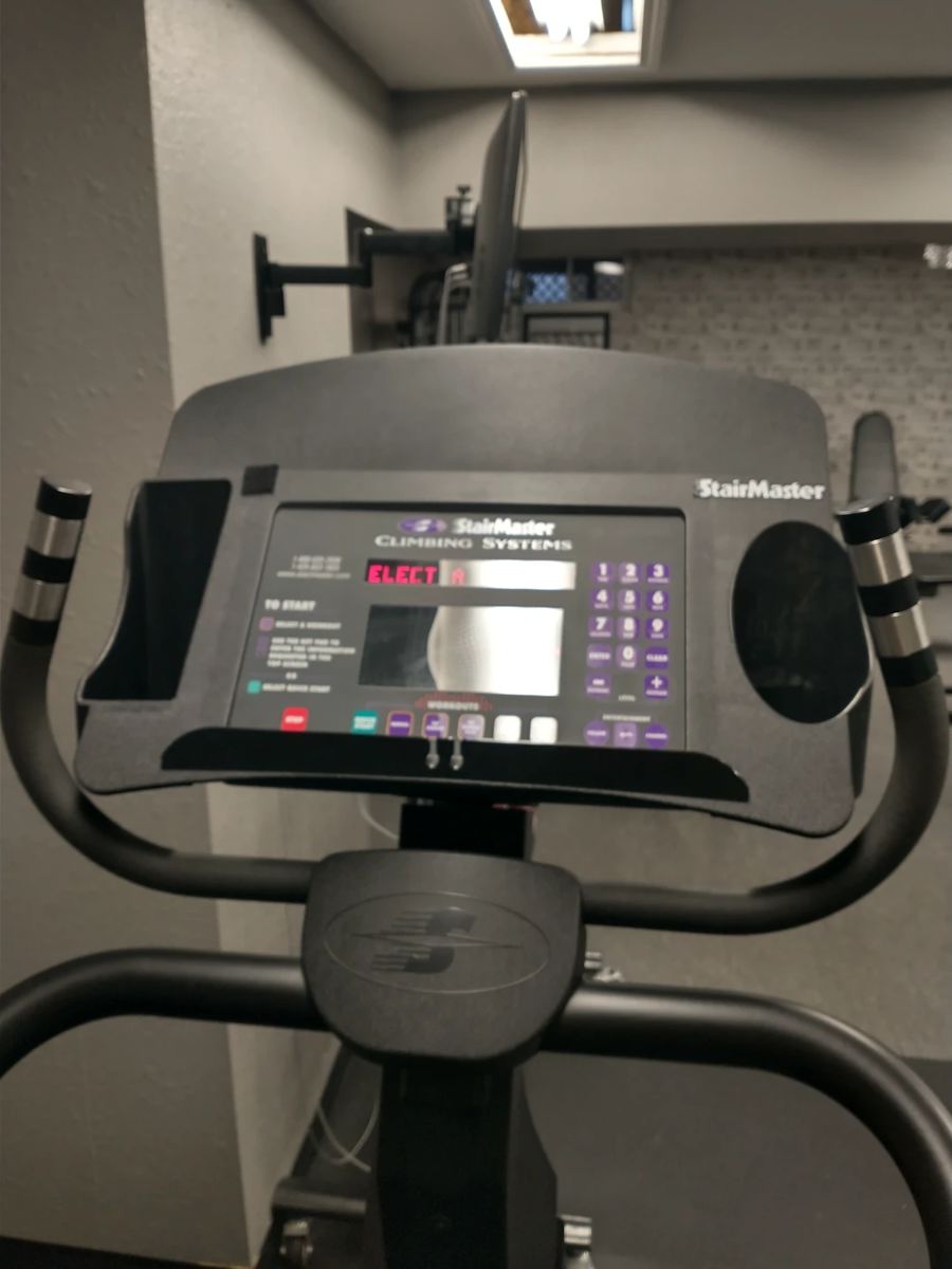 Brick House Fitness Liquidation Auction starts on 1/6/2024