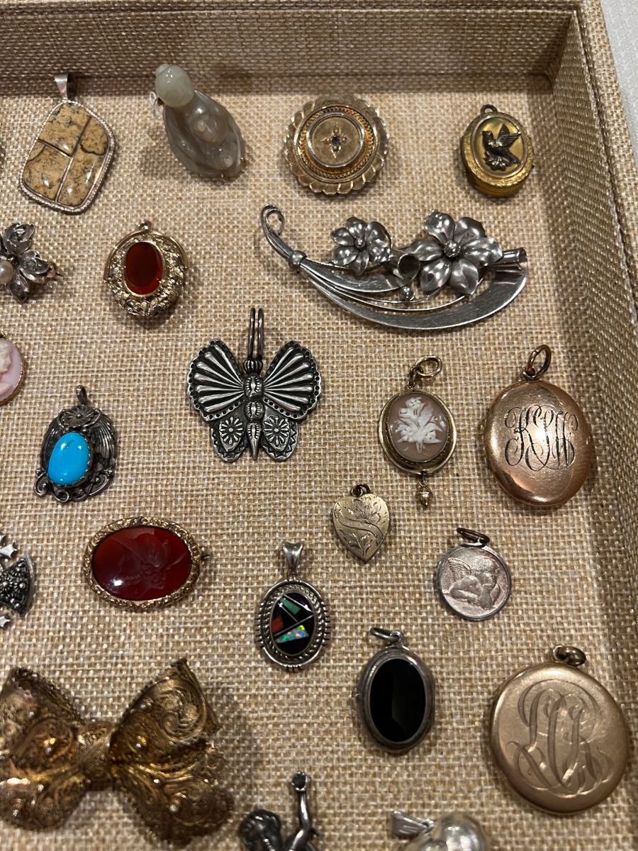 Antique & Vintage Jewelry Sale in Poughkeepsie, NY starts on 12/16/2023