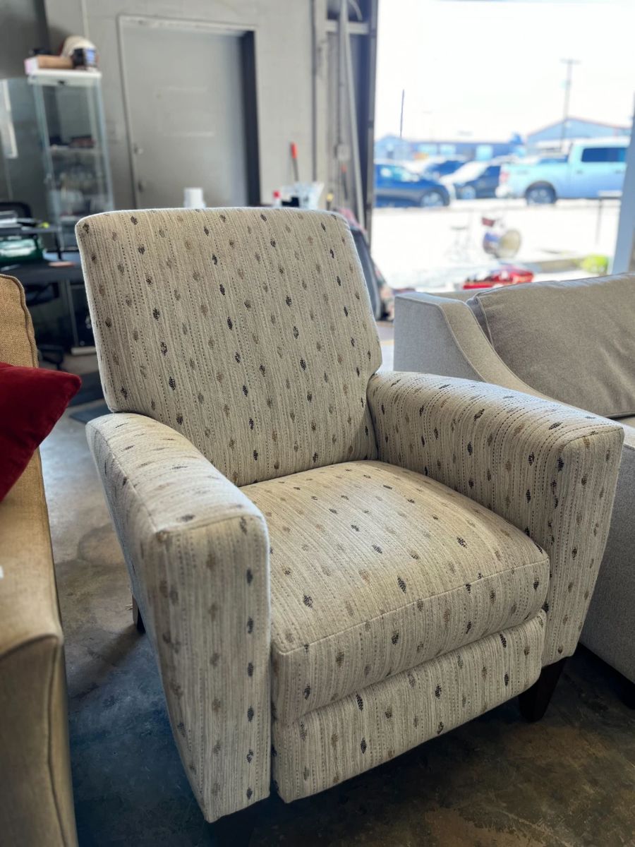 Weekly Estate Sale for Furniture in San Antonio, TX starts on 12/14/2023