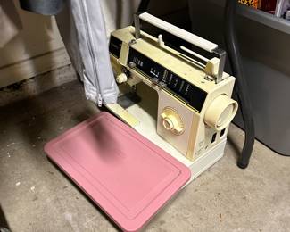 Sewing Machine (not working)