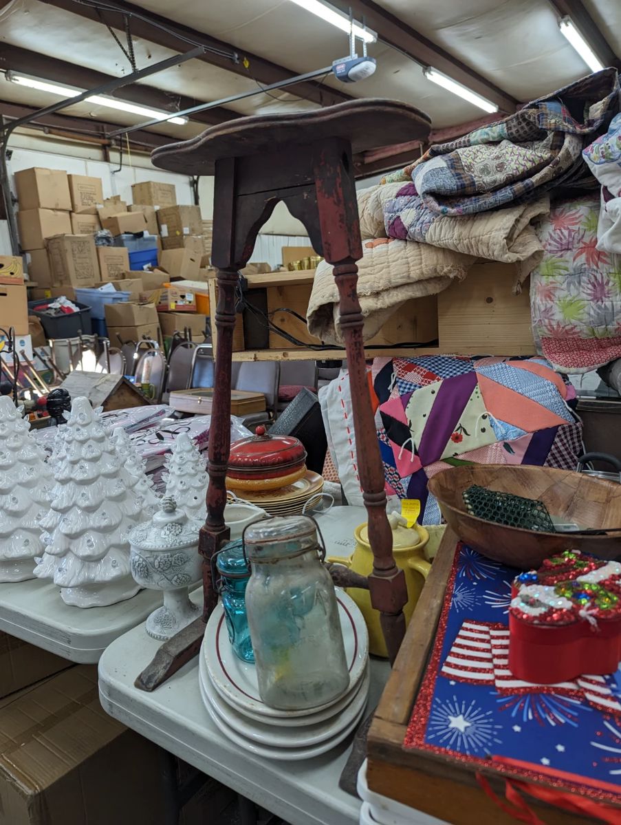 Sunday December 17 Estate Auction in Sparta, TN starts on 12/17/2023