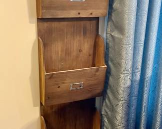 Wooden wall mounted magazine/book rack