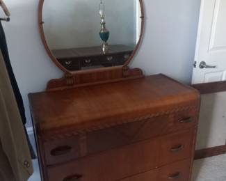 Vintage dresser
