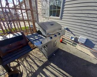 Smoker and grill