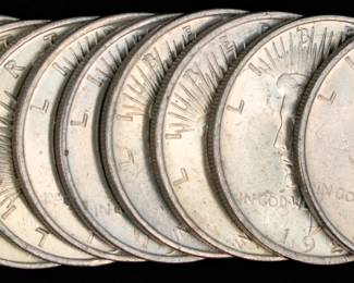 Lot 20: 1923 U.S. Silver Peace Dollars (10)