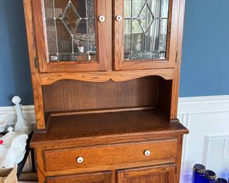Cabinet Hutch $80
Wood
37.5”L x 17.5”D x 76”H
