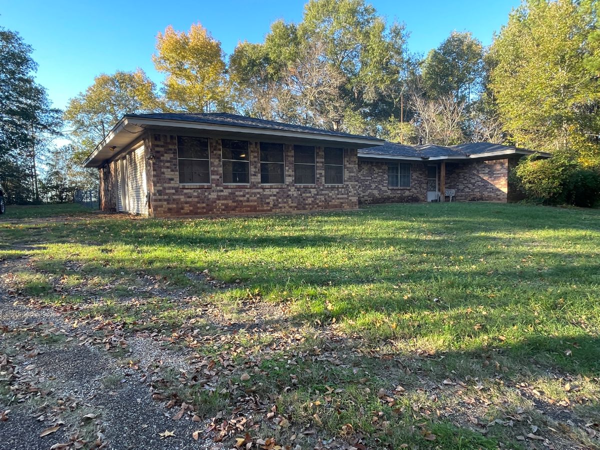 Laneville,Tx. Online Estate Sale starts on 12/15/2023