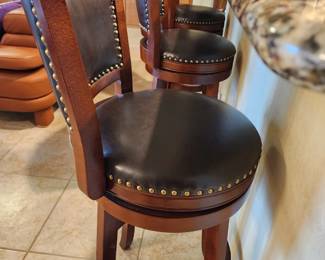 3 barstools
