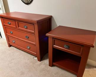 4 Drawer Dresser with Matching Night Stand