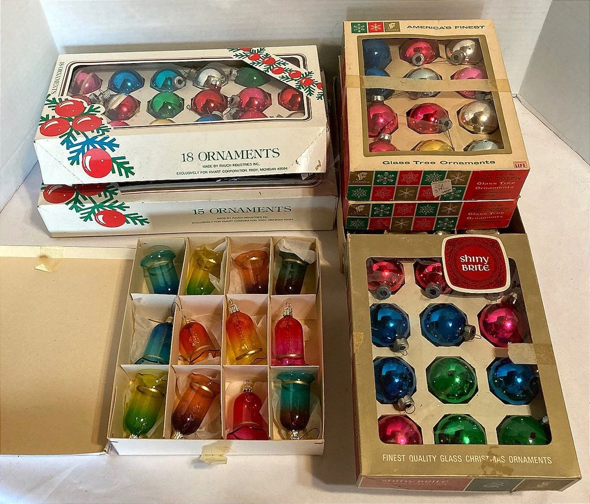 001 1967 Shiny Brites More Vintage Glass Ornaments