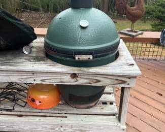 Green egg with table