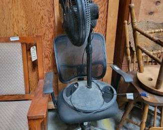 #5072 • Floor Fan and Rolling Office Chair