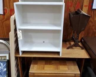 #5092 • 2 Tables, 2 Bookshelves, Folable Shelf & Magazine Holder