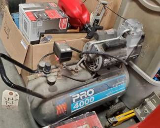 #3246 • Air Compressor