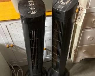 #5010 • (2) Rotating Floor Fans