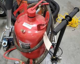 #3156 • 20 Lbs Abrasive Blaster, Bicycle Air Pump