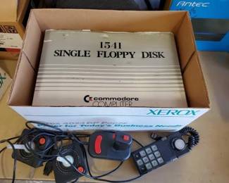 #1530 • 1541 Sigle Floppy Disk Commodore Computer and Game Controllers